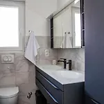 Iadertina Duplex With Garden アパート