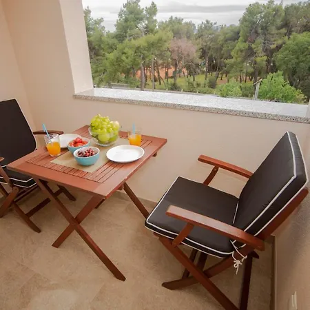 Iadertina Duplex With Garden Appartement *