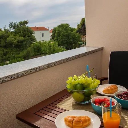 Iadertina Duplex With Garden