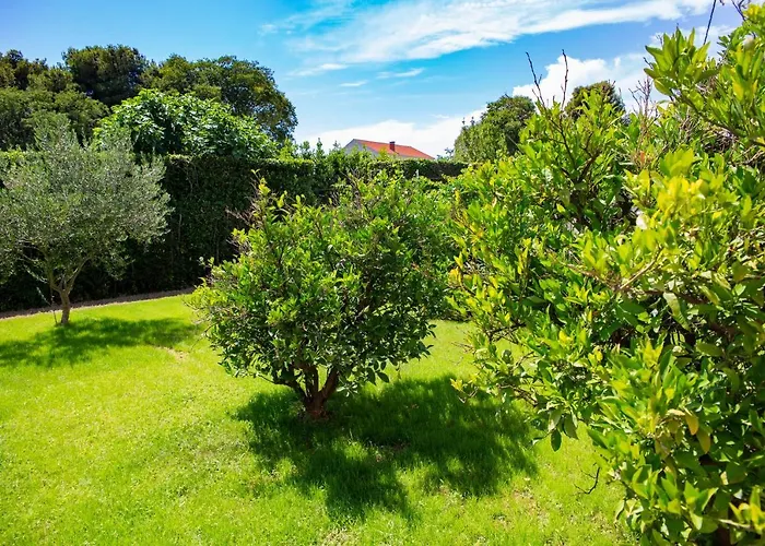 Iadertina Duplex With Garden * Zadar