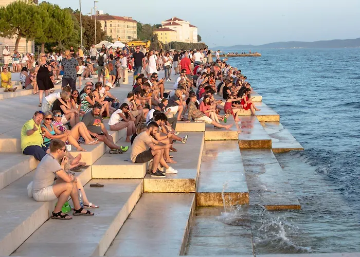 Apartman Iadertina Duplex With Garden