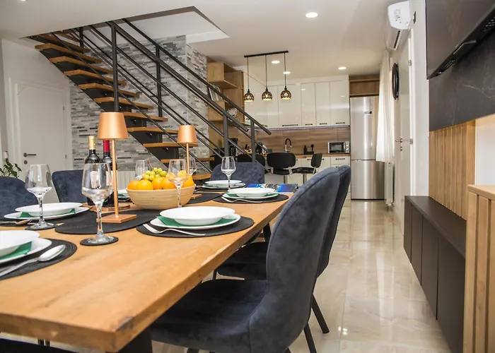 Daire Iadertina Duplex With Garden *