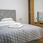 Apartamento Iadertina Duplex With Garden Zadar