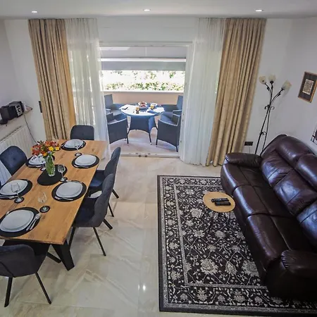 Iadertina Duplex With Garden 公寓 *