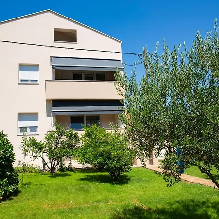 Iadertina Duplex With Garden *