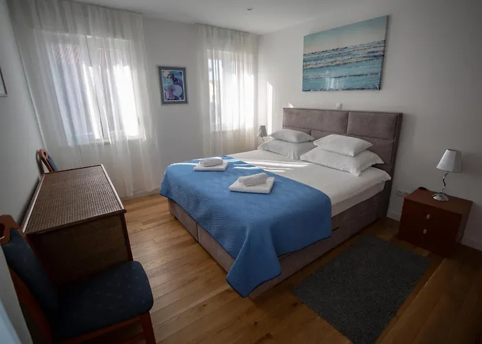 Iadertina Duplex With Garden Appartamento *