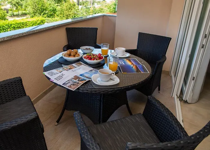 Appartamento Iadertina Duplex With Garden