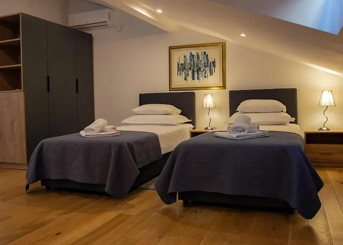 Iadertina Duplex With Garden Apartment Zadar