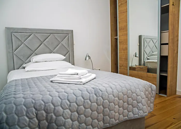 Apartment Iadertina Duplex With Garden Zadar